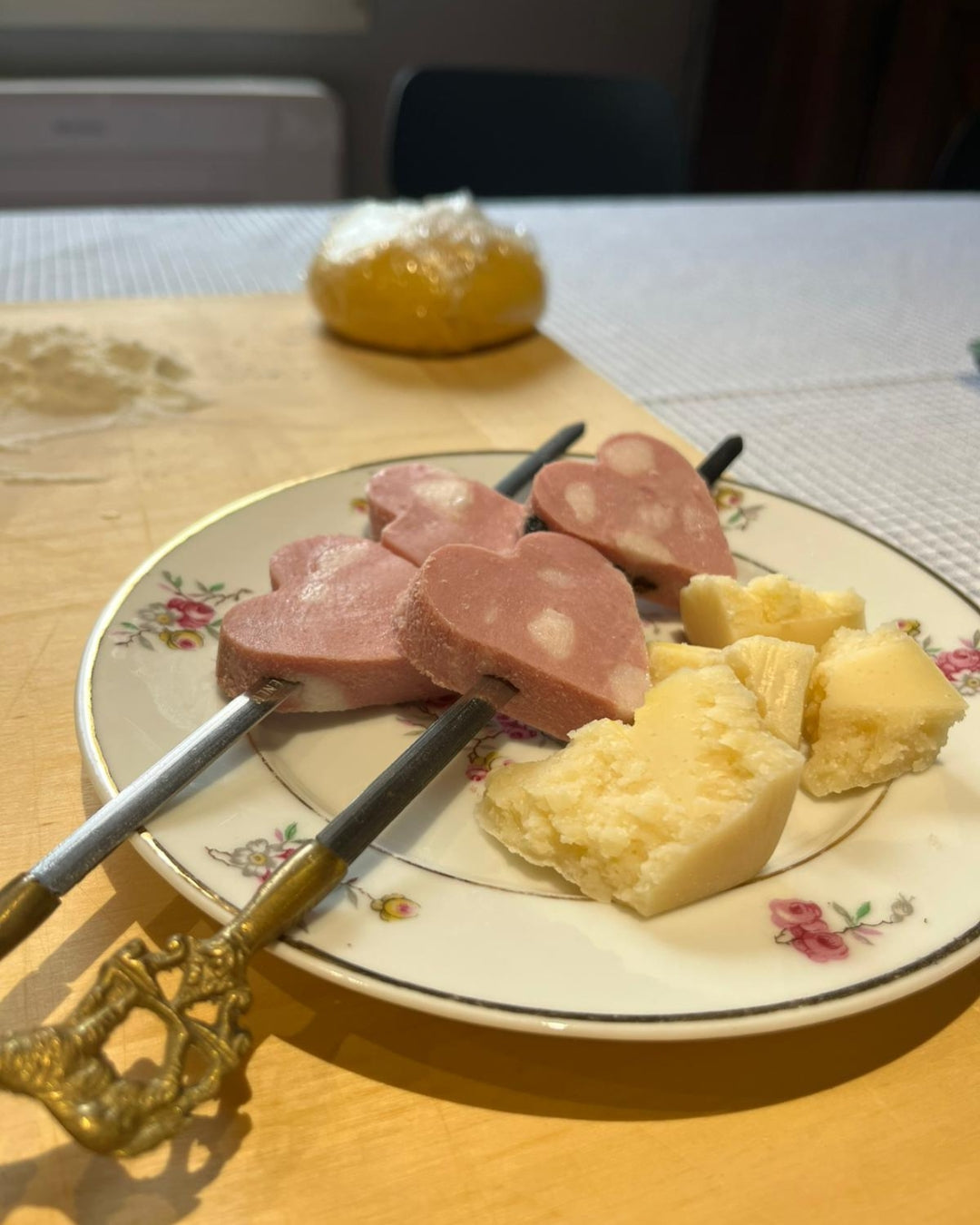 EMILIAN APERITIF AND FRESH PASTA